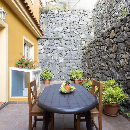 Home2book Charming Realejos Daire