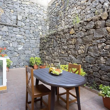 Home2book Charming Realejos Daire