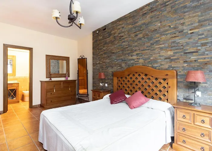 Home2book Charming Realejos *